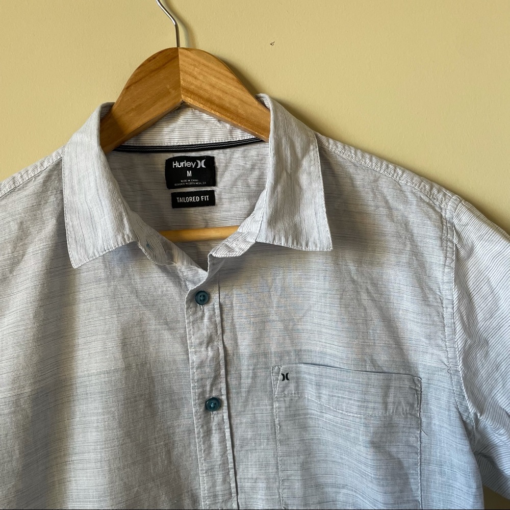 HURLEY, Short Sleeve, Button Up, Size M “Tailored Fit”